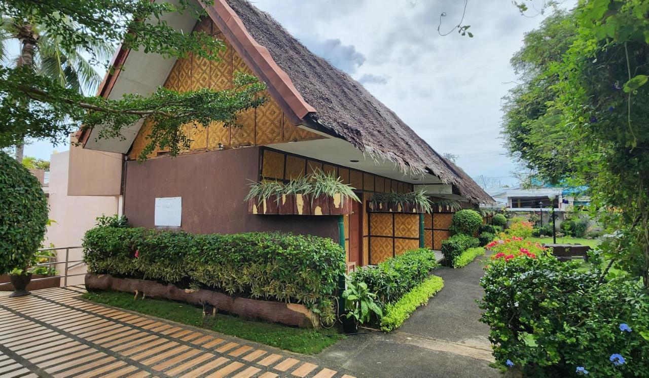 Villa Tomasa Alona Kew White Beach Resort ปางเลา ภายนอก รูปภาพ