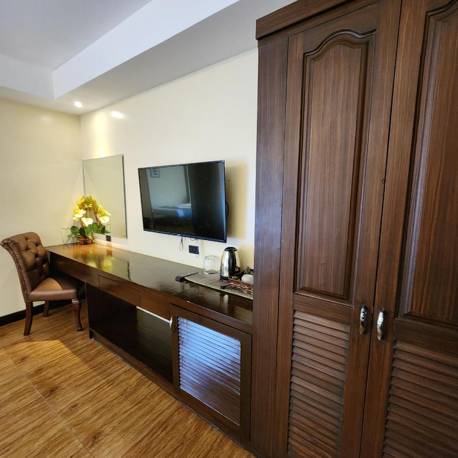 Villa Tomasa Alona Kew White Beach Resort ปางเลา ภายนอก รูปภาพ