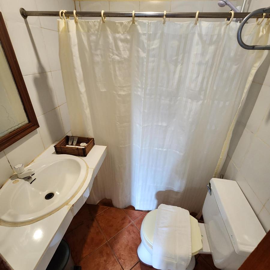 Villa Tomasa Alona Kew White Beach Resort ปางเลา ภายนอก รูปภาพ