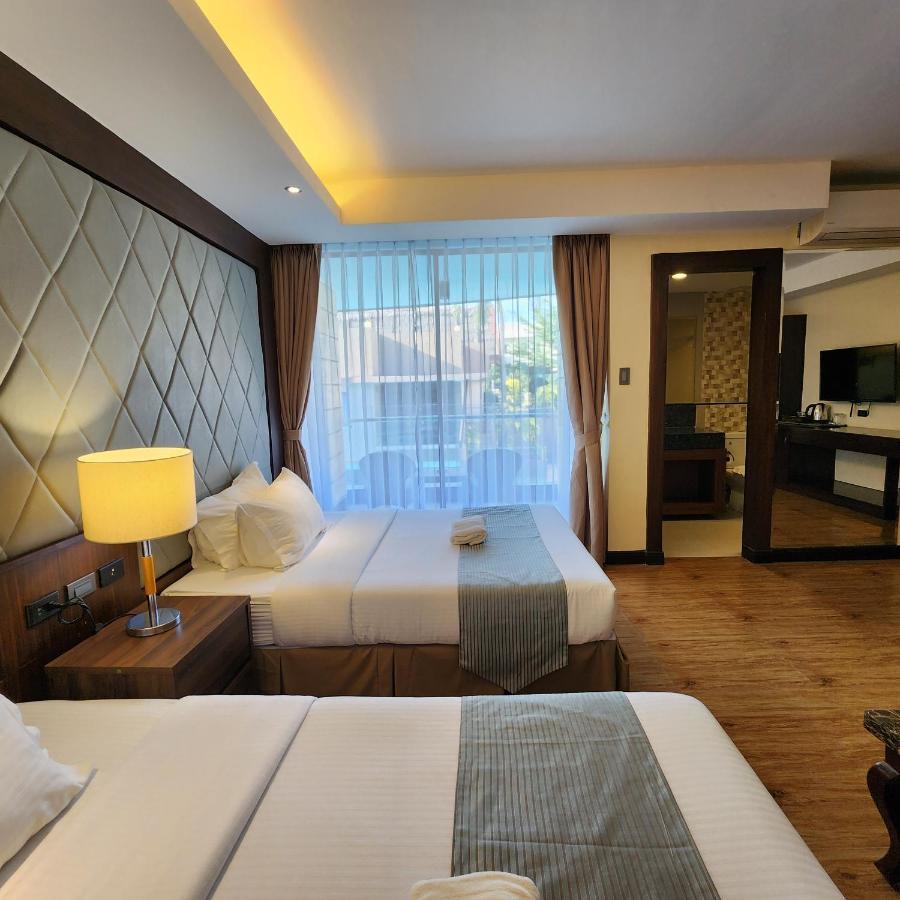 Villa Tomasa Alona Kew White Beach Resort ปางเลา ภายนอก รูปภาพ